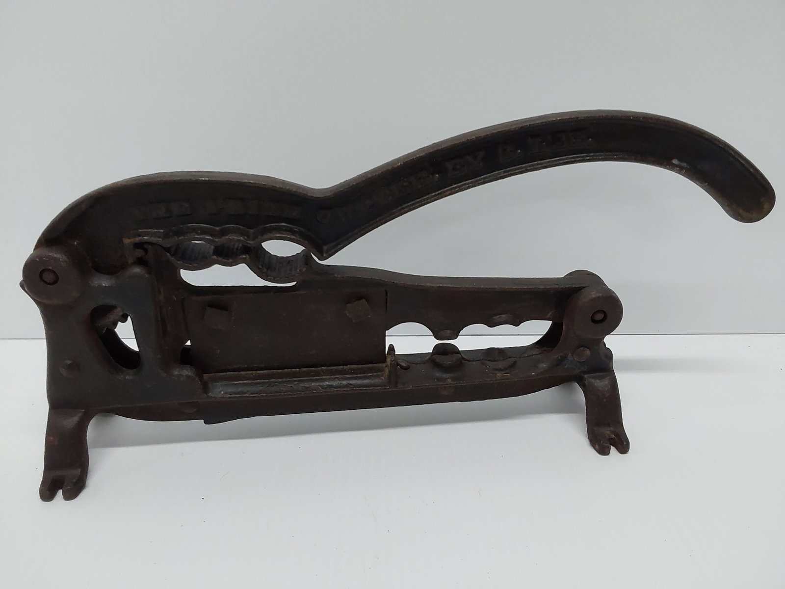tobacco cutter "The Prize Cutter" by S. Lee: Fair condition.