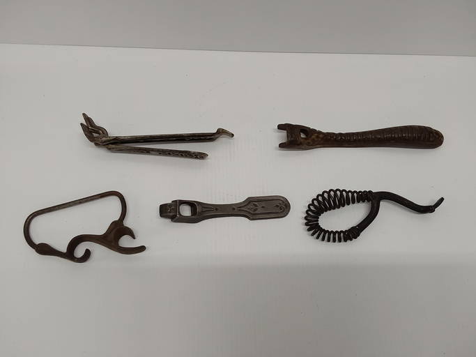 (5) Stove Plate Lifters