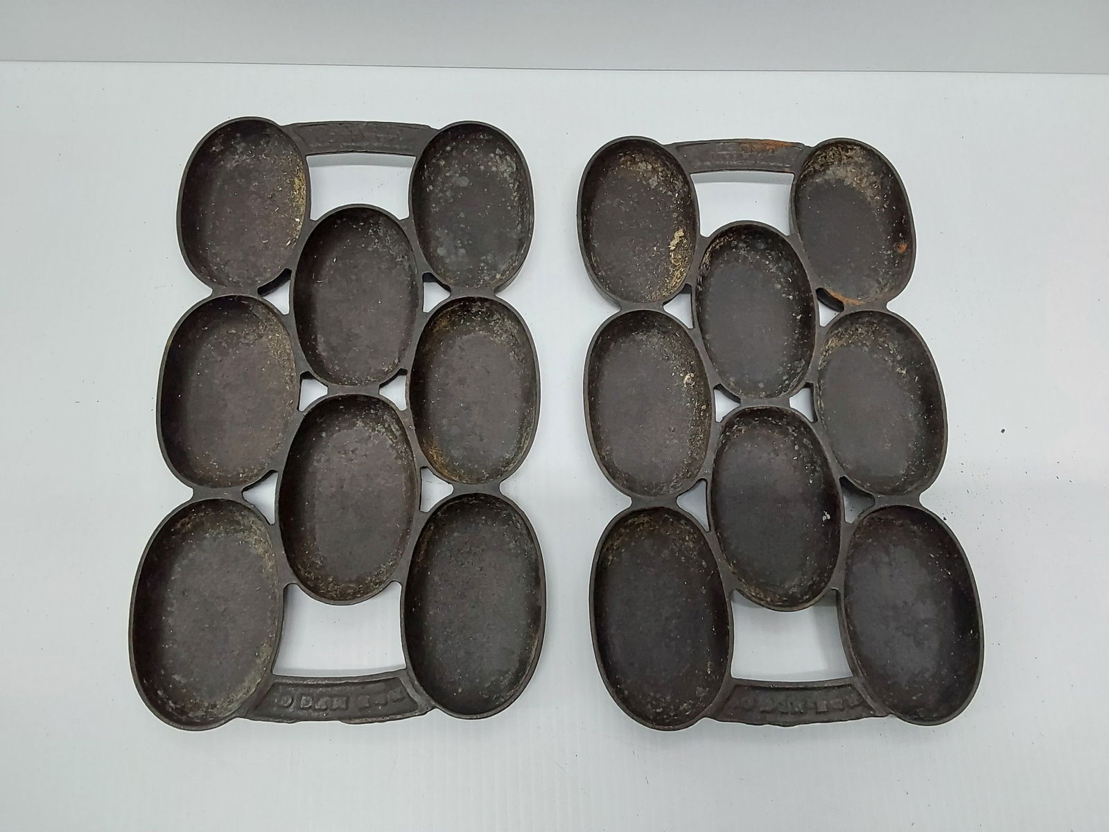 cast iron gem pan #5 (1 of 3)