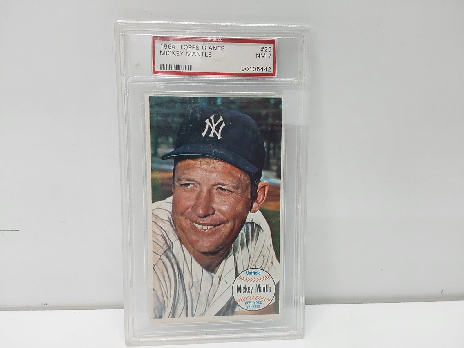 1964 Topps Giants #25 Mickey Mantle baseball card: PSA graded NM 7