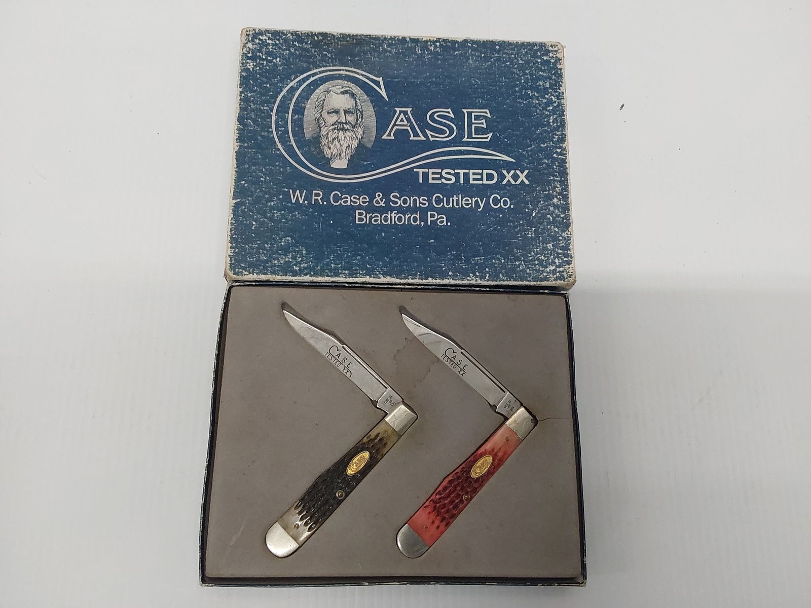 Case XX commemorative set with (2) knives (1 of 2)