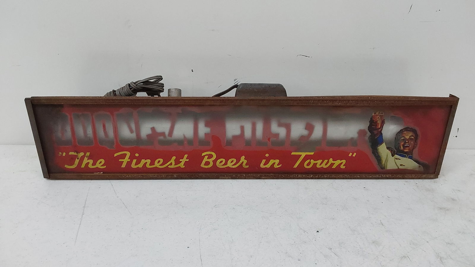 Duquesne Pilsener light up sign (1 of 2)