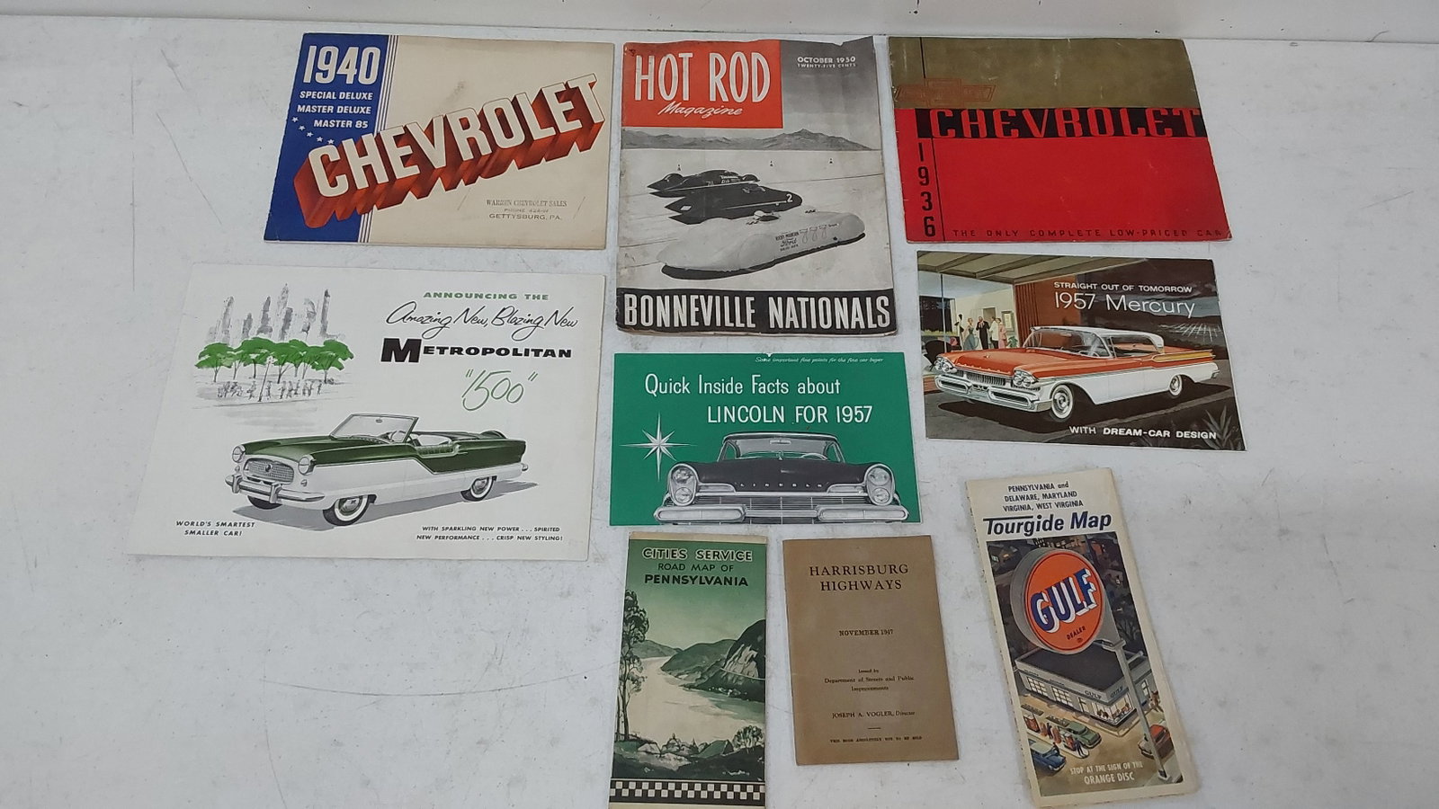 flat of car literature: A couple of gas maps included.