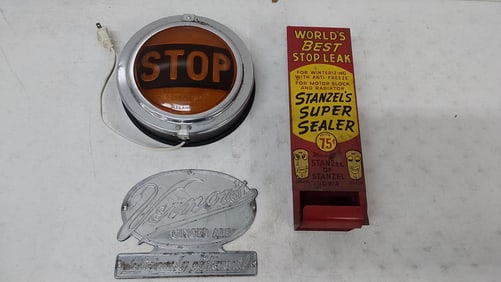 (3) collectibles