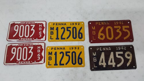 (2) pairs and (2) single motor boat license plates
