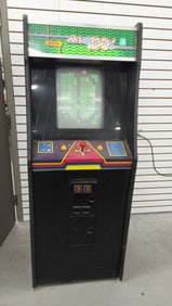 1982 Mr. Do Universal arcade game