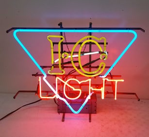 IC Light neon beer sign