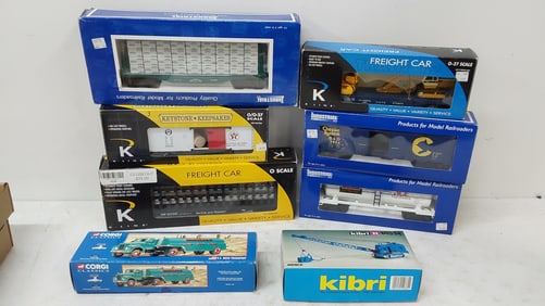 (7) misc train cars and Sinclair tanker in boxes