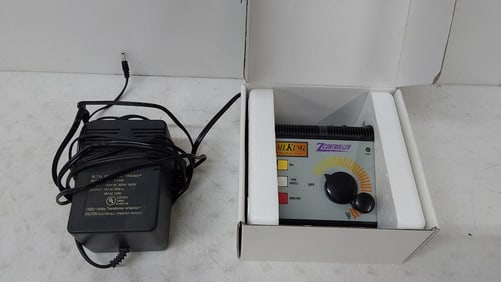 (1) MTH transformer and (1) RK Z-controller