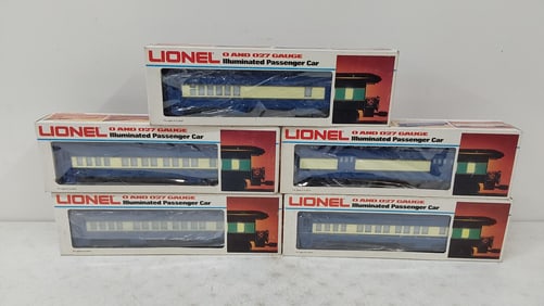 (5) Lionel Blue Comet passenger train cars