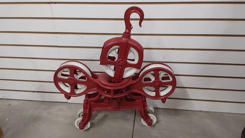 unmarked hay trolley