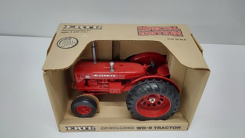 ERTL tractor model