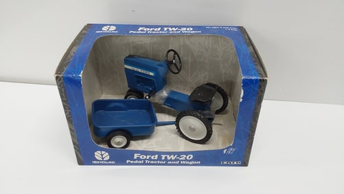 ERTL tractor model