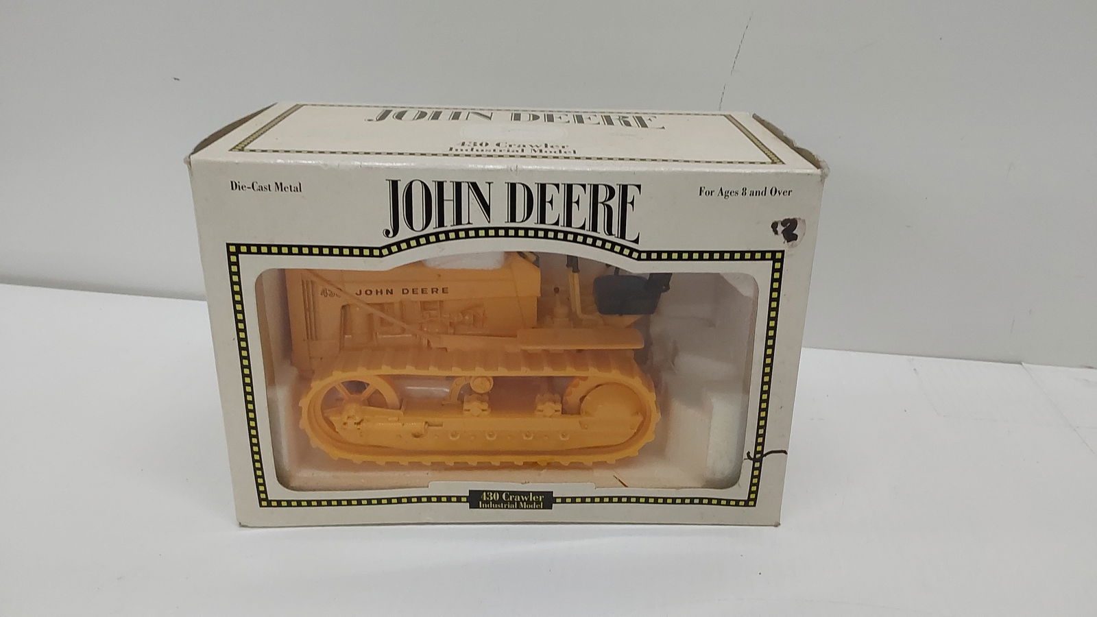 ERTL tractor model (1 of 1)