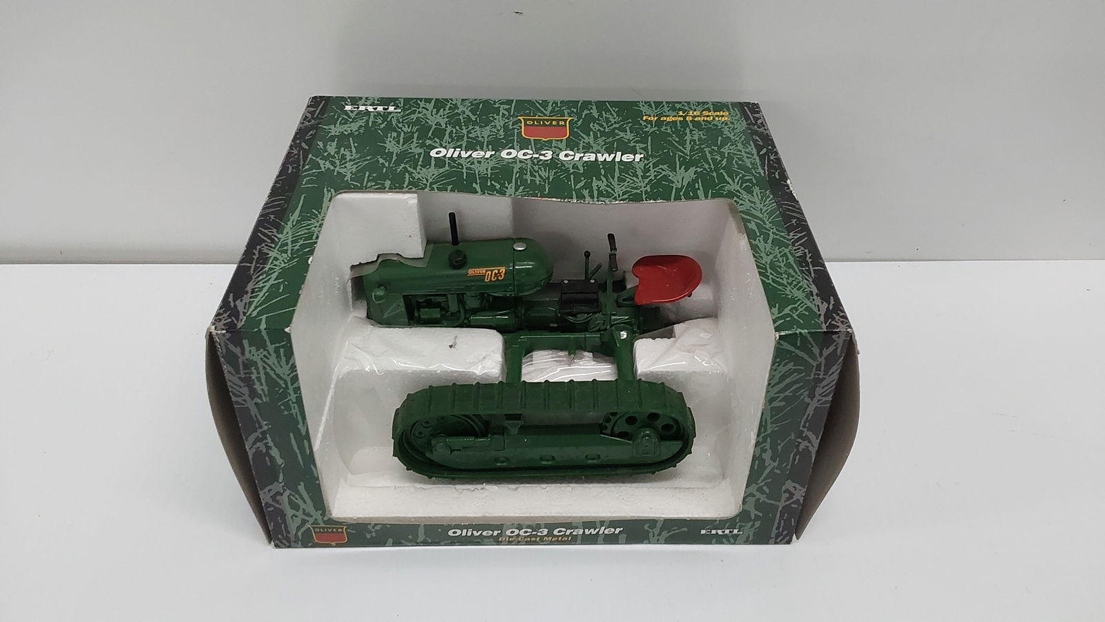 ERTL tractor model (1 of 1)
