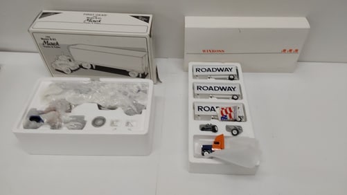 Roadway model B-61 truck and trailer