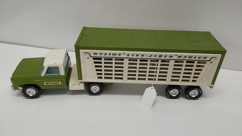 Nylint Live Stock hauler truck