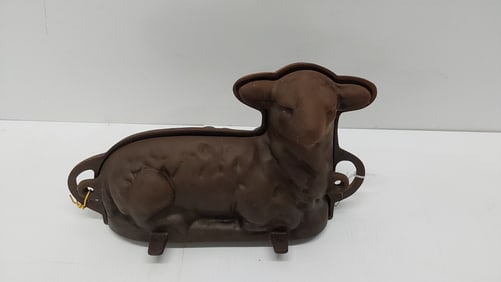 Griswold #998 lamb mold