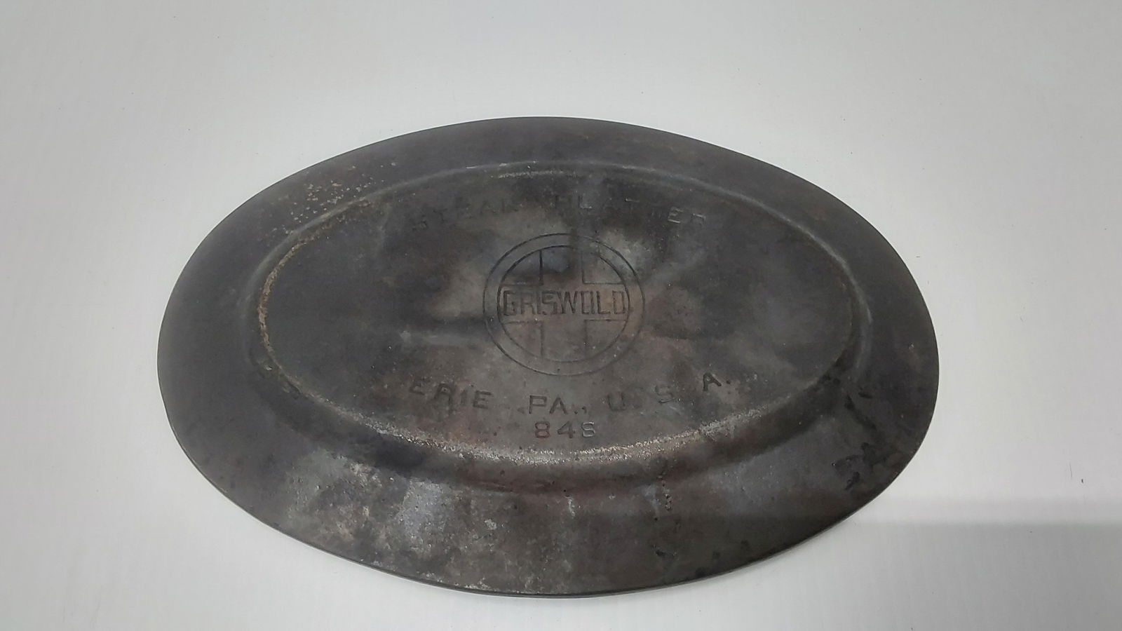 Griswold steak plate/platter (1 of 2)