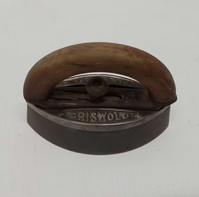 Griswold - Erie sad iron
