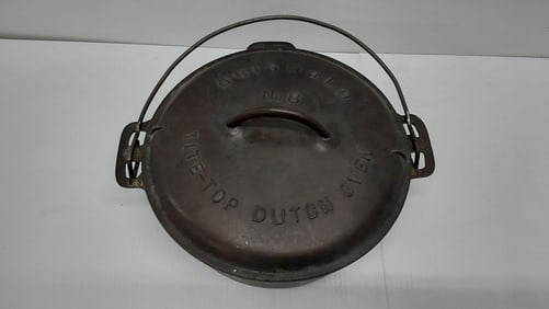 Griswold #8 Tite-Top dutch oven