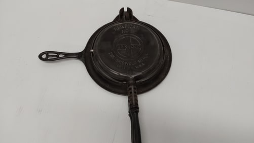 Griswold #8 waffle maker
