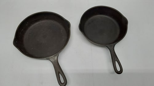 (2) Wagner skillets