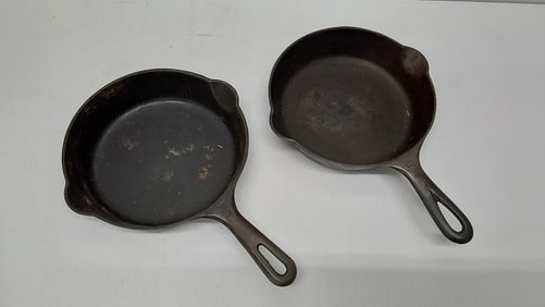 (2) #5 Griswold skillets