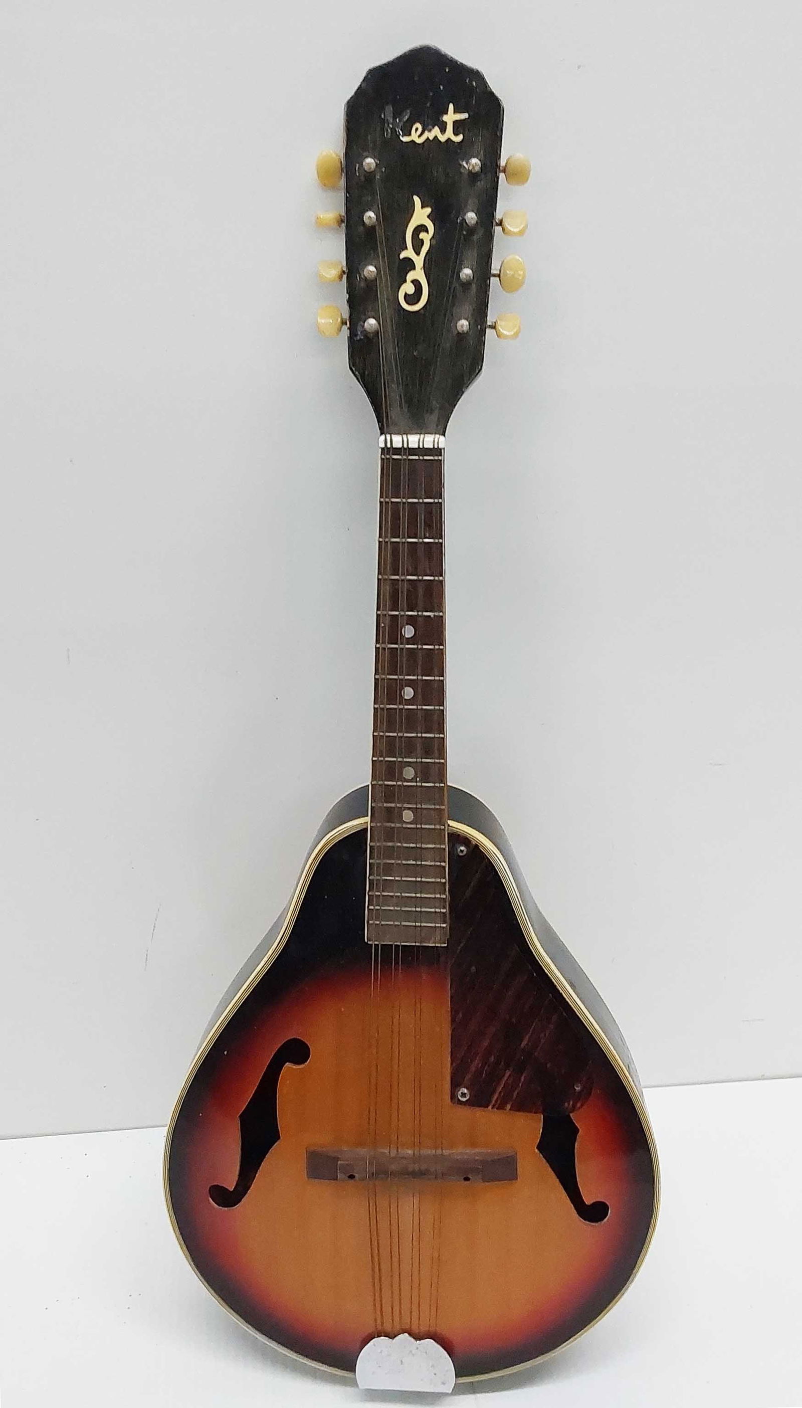 Kent A-Style mandolin (1 of 4)