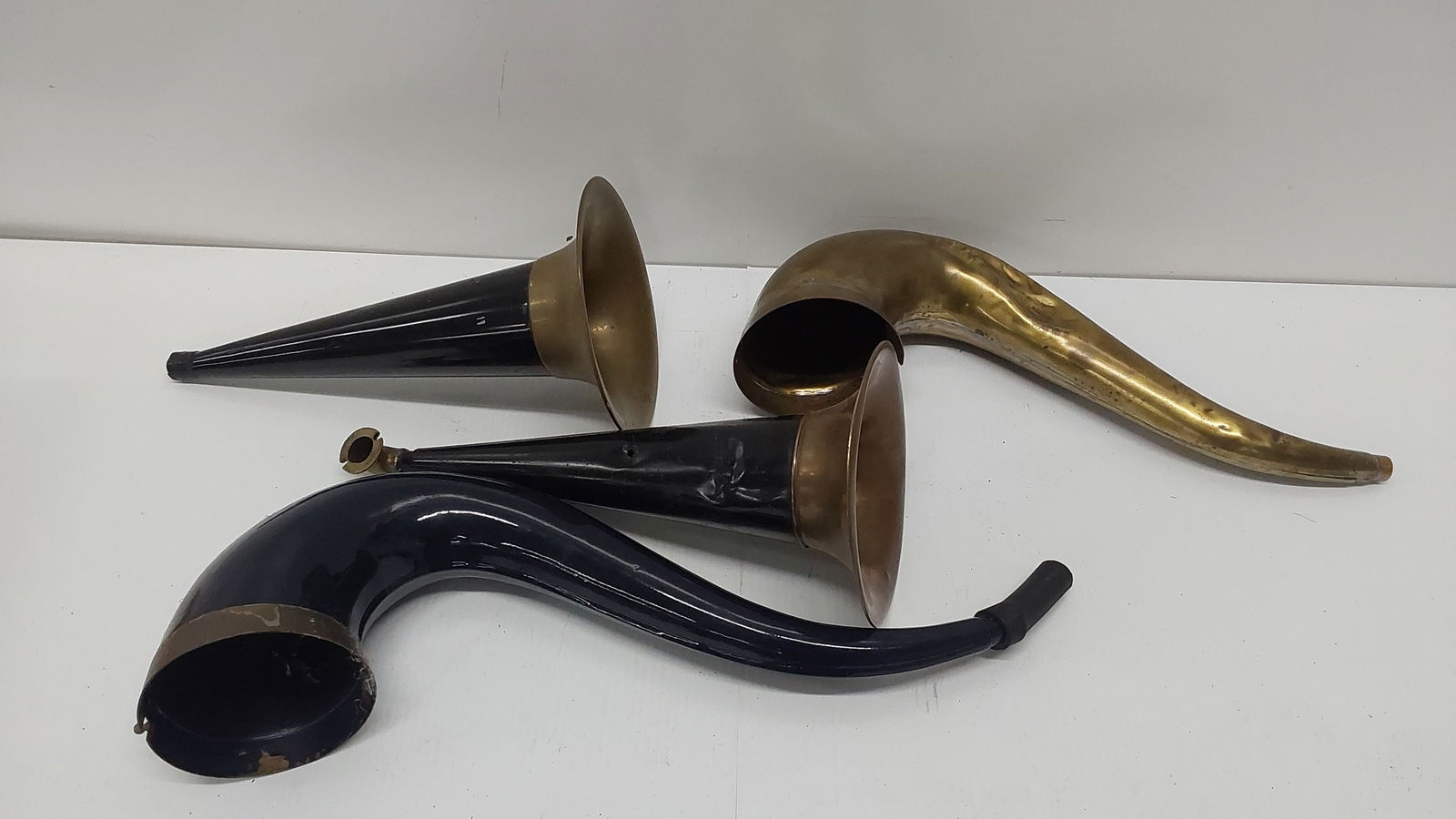flat of (4) small phonograph horns (1 of 1)