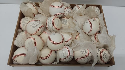 (26) 1970s NOS Spalding baseballs
