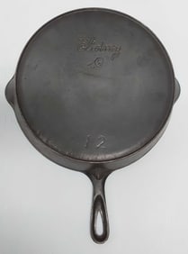#12 Sidney cast iron skillet