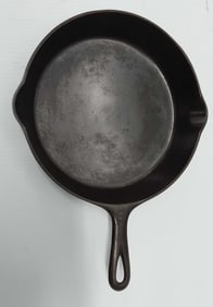 #8 Griswold skillet