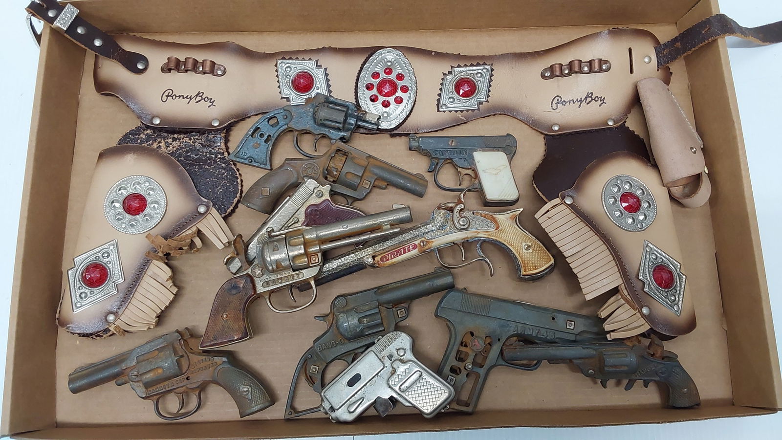 PonyBoy double holster and cap guns: cap guns for parts