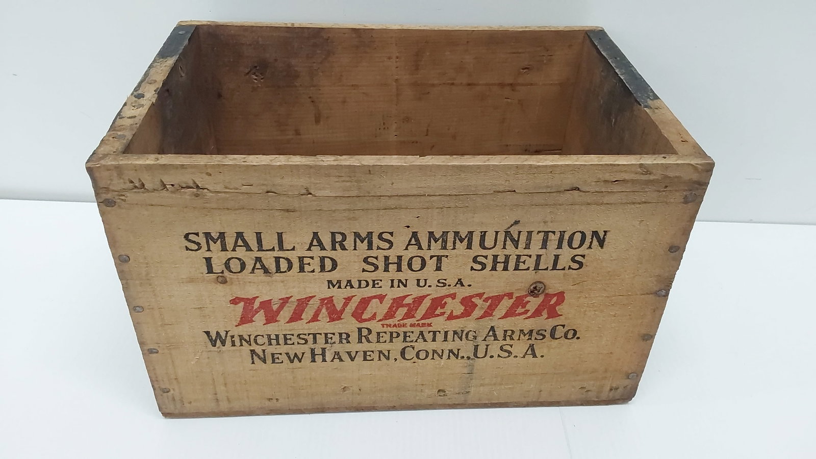 Winchester wood ammo box: empty