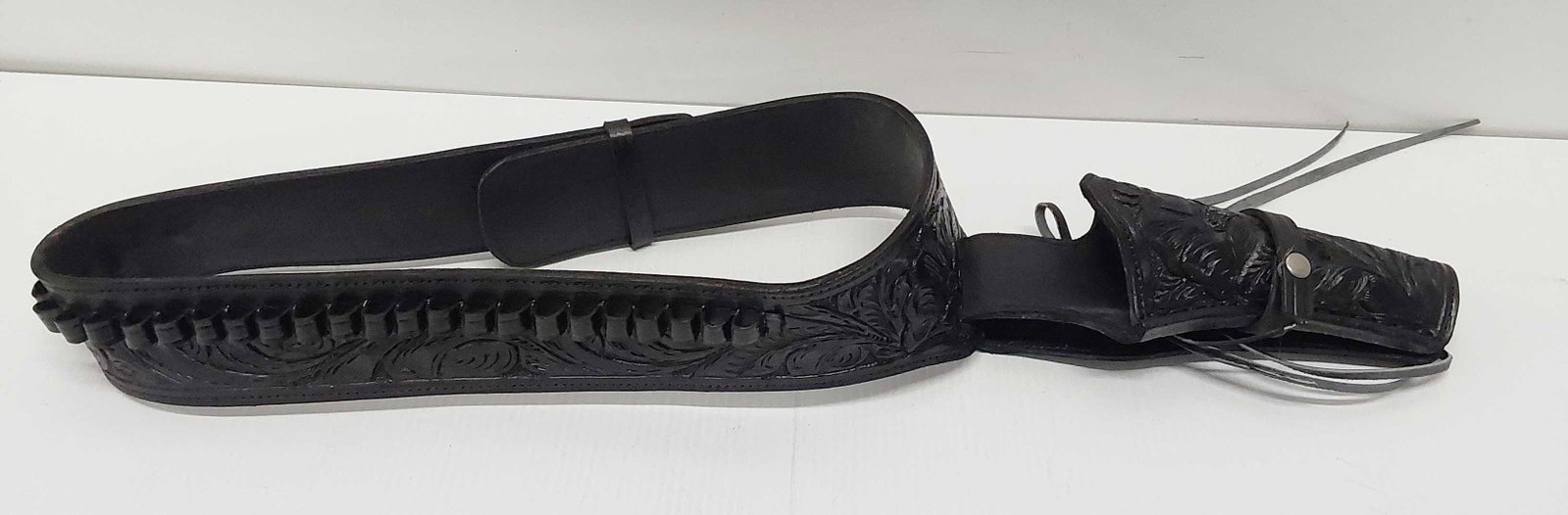 all leather holster and belt: all leather holster and belt
