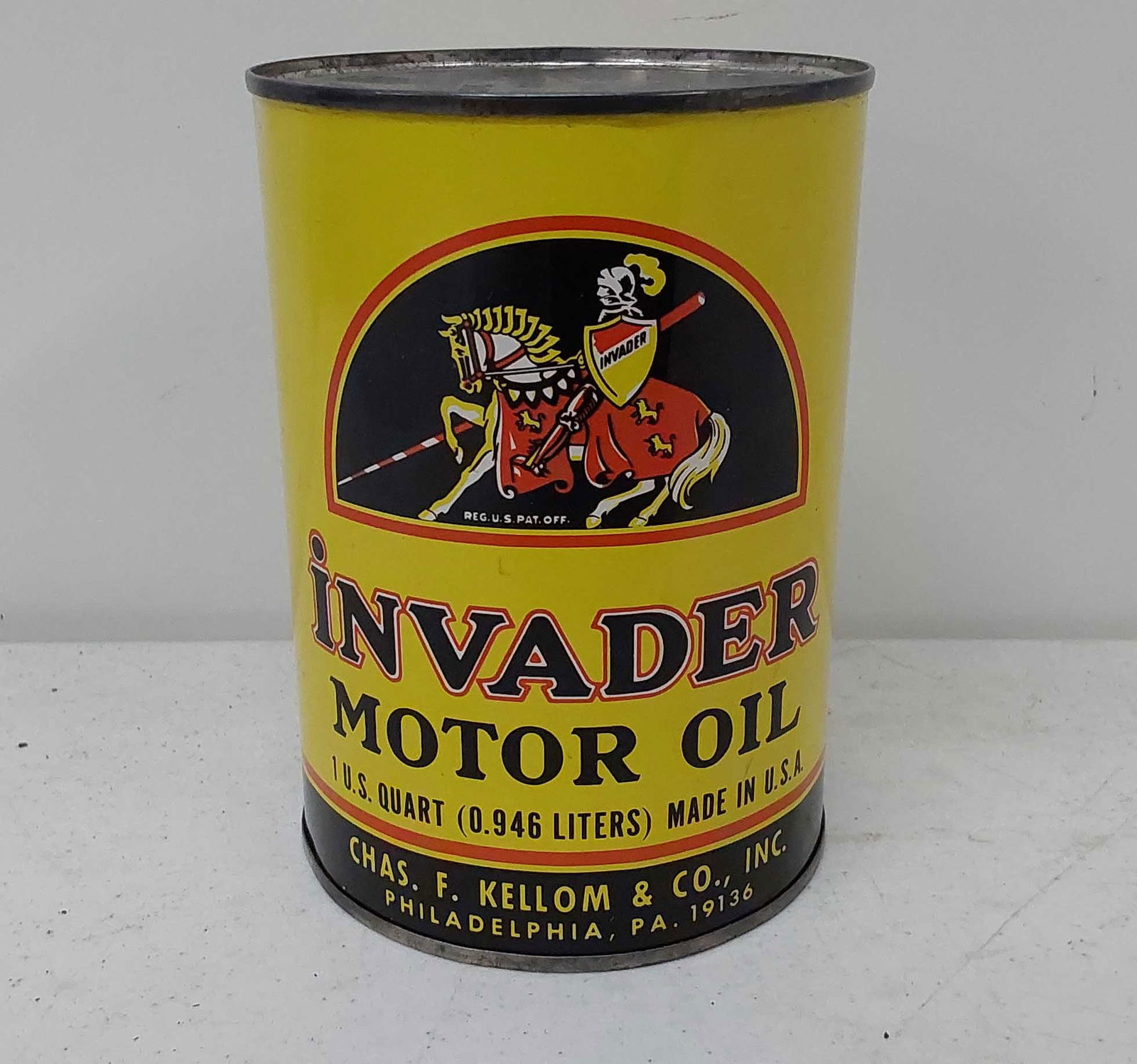 Invader Motor Oil 1 QT can (1 of 2)