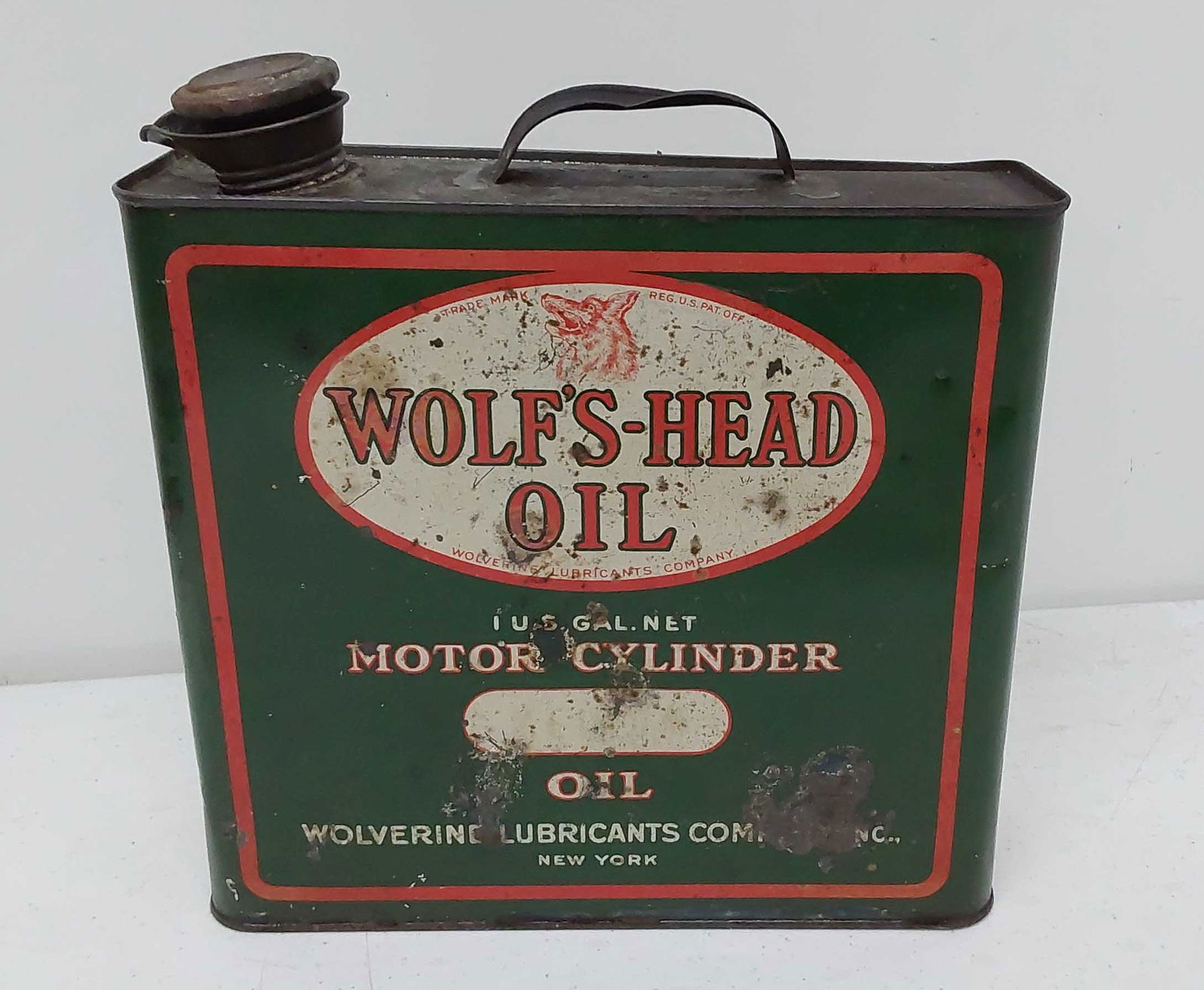 1 GAL flat can Wolfs Head Oil (1 of 2)