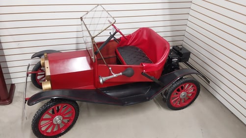vintage tin Lizzie model T go kart