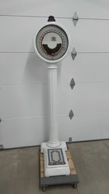 coin operated scale - no key