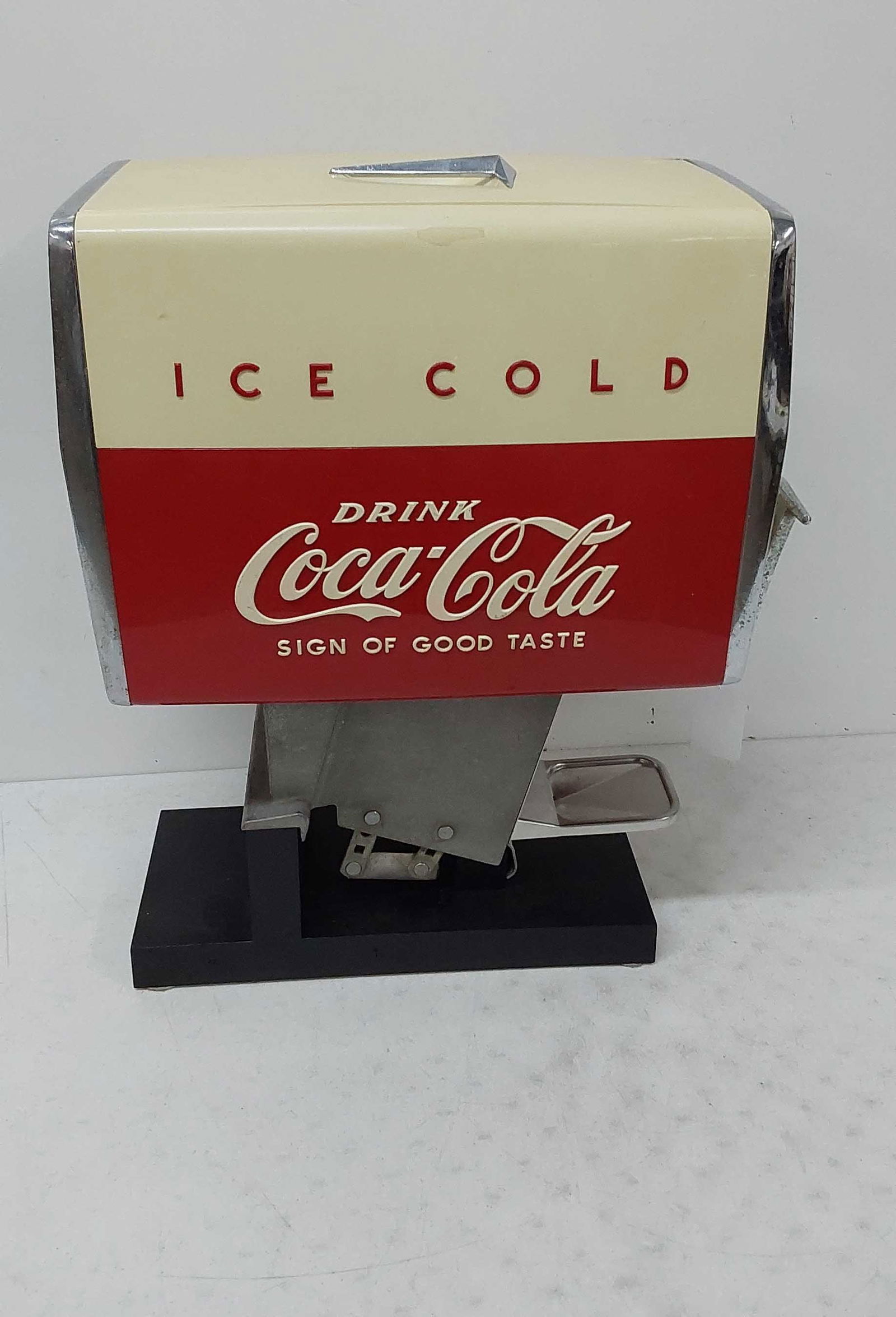 Outboard Boat Motor Coca-Cola drink dispenser (1 of 5)
