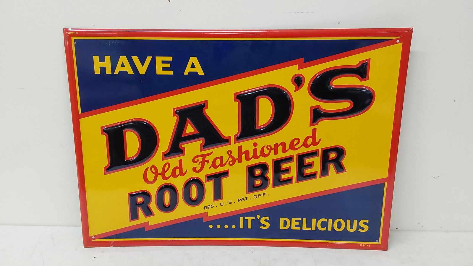 Dad's Old Fashioned Root Beer SST sign: Single Sided Tin 19" x 27" Condition = 9