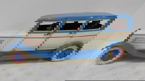 Baron German wind up car