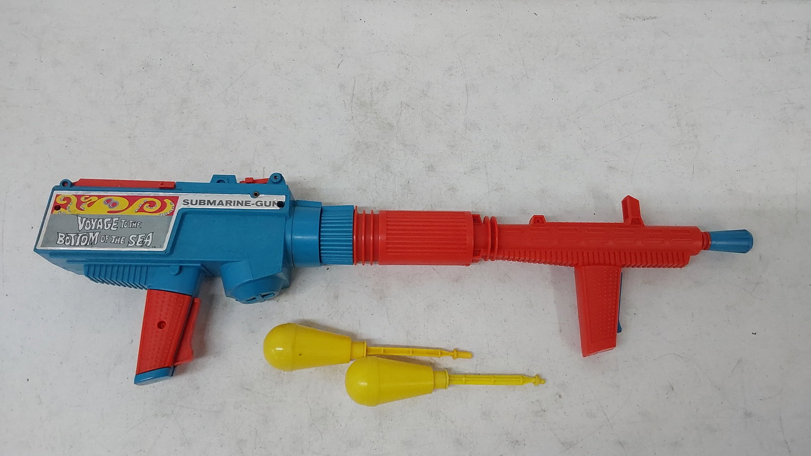 plastic Voyage to the Bottom of the Sea gun: plastic Voyage to the Bottom of the Sea gun