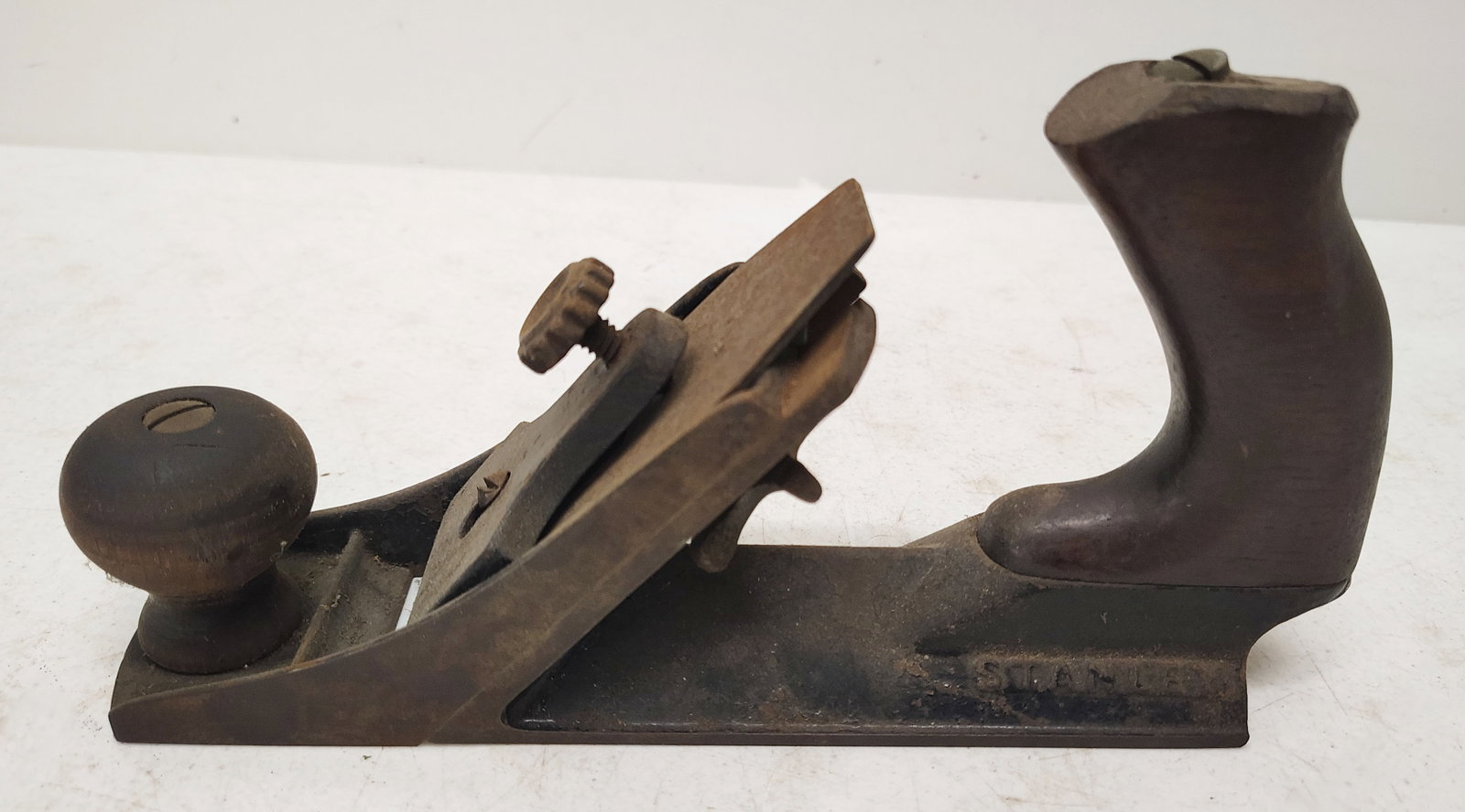 Stanley plane: number 72 chamfer plane tip of the handle is broke off