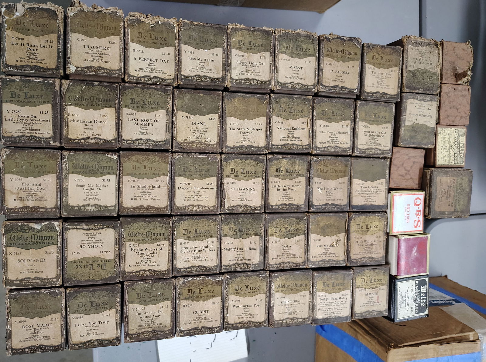 Reproducing record piano rolls: deluxe piano rolls and other miscellaneoud rolls 50 total