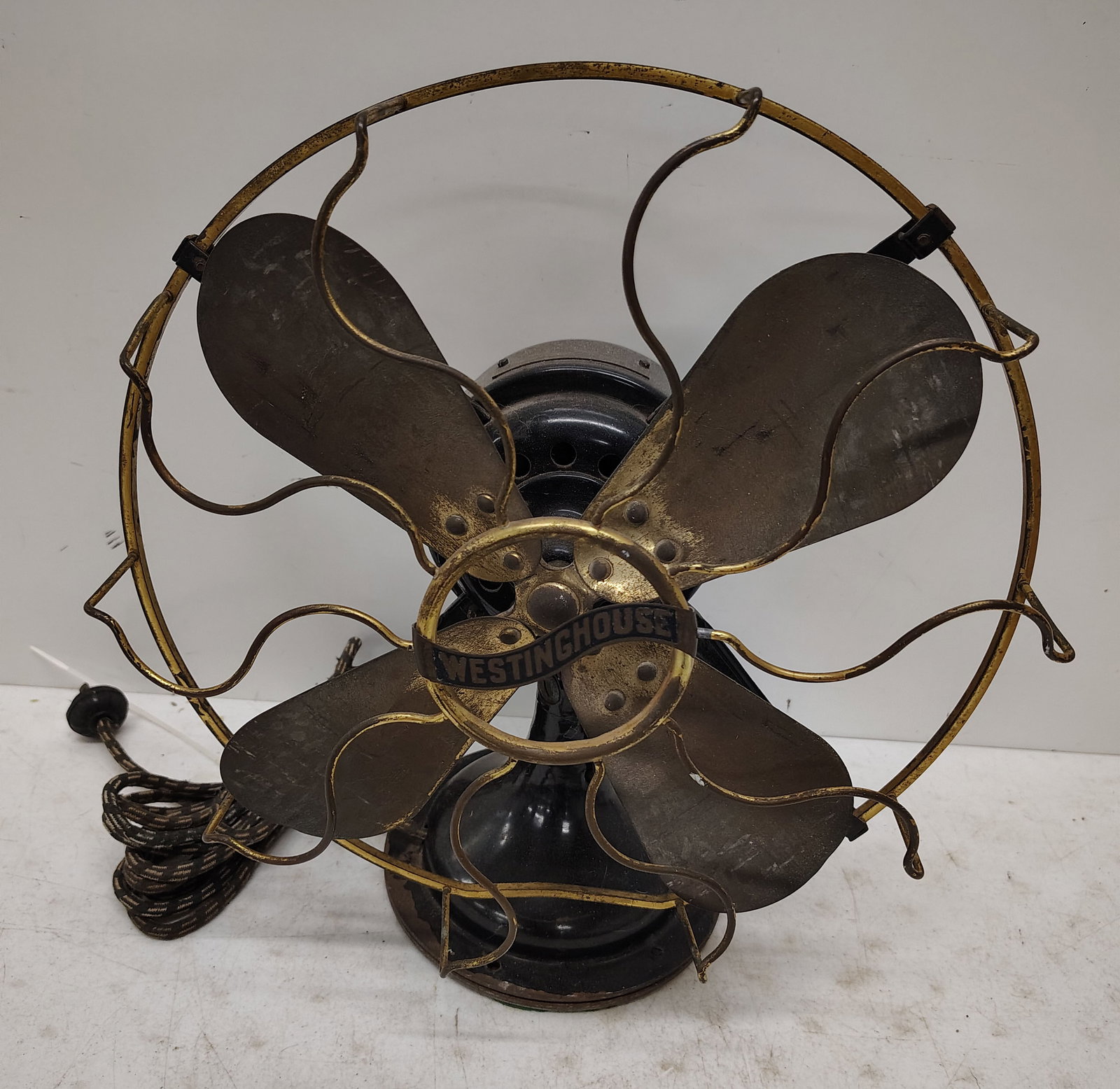 fan: Westinghouse electric brass fan 13 in diameter