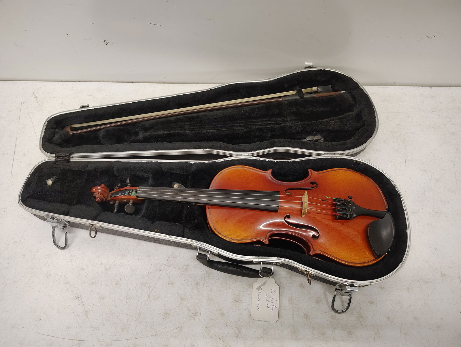 violin: 1/2 violin serial # 062012 cleaned and ready to use