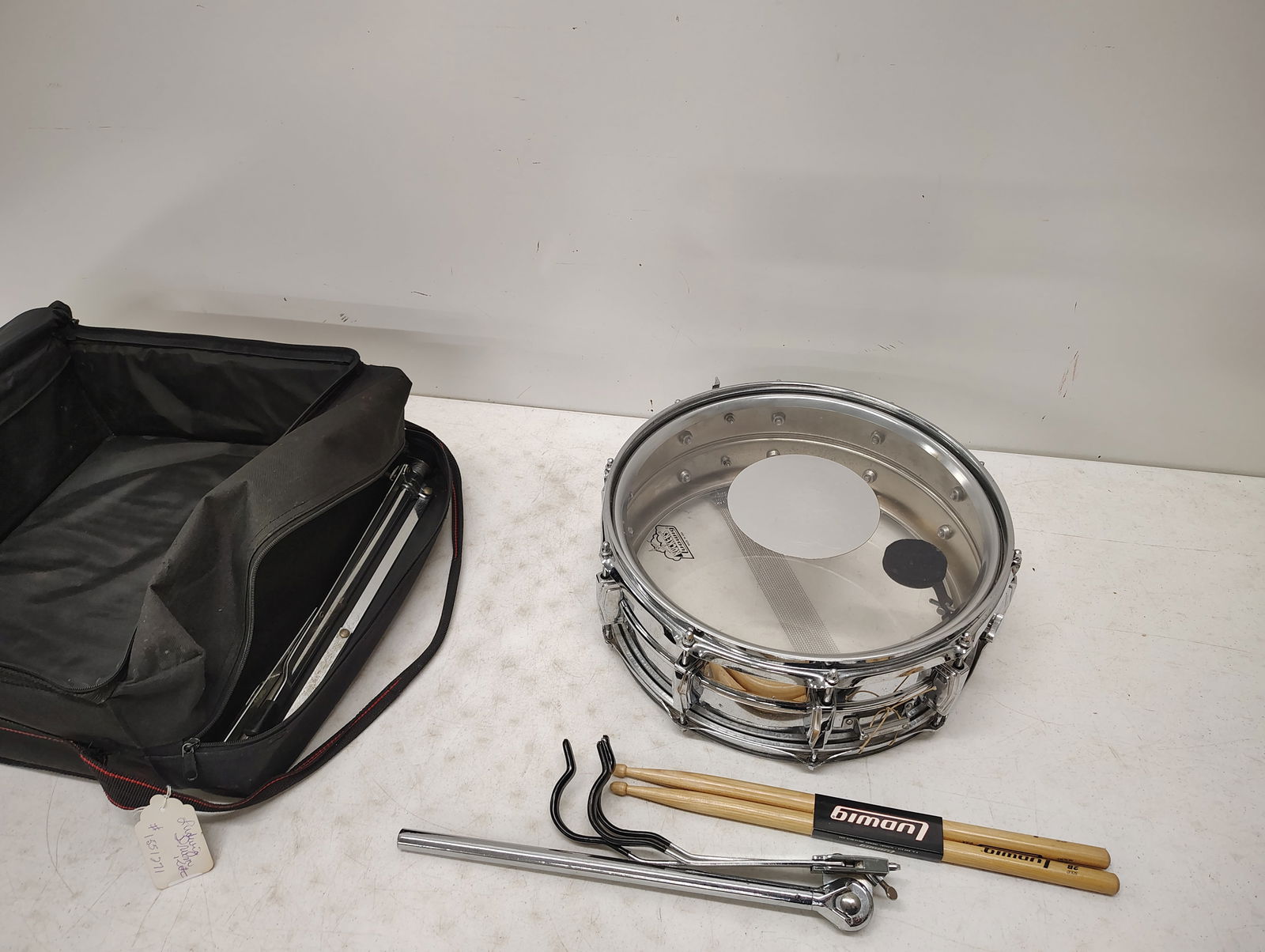 drum: Ludwig drum kit serial # 1551271