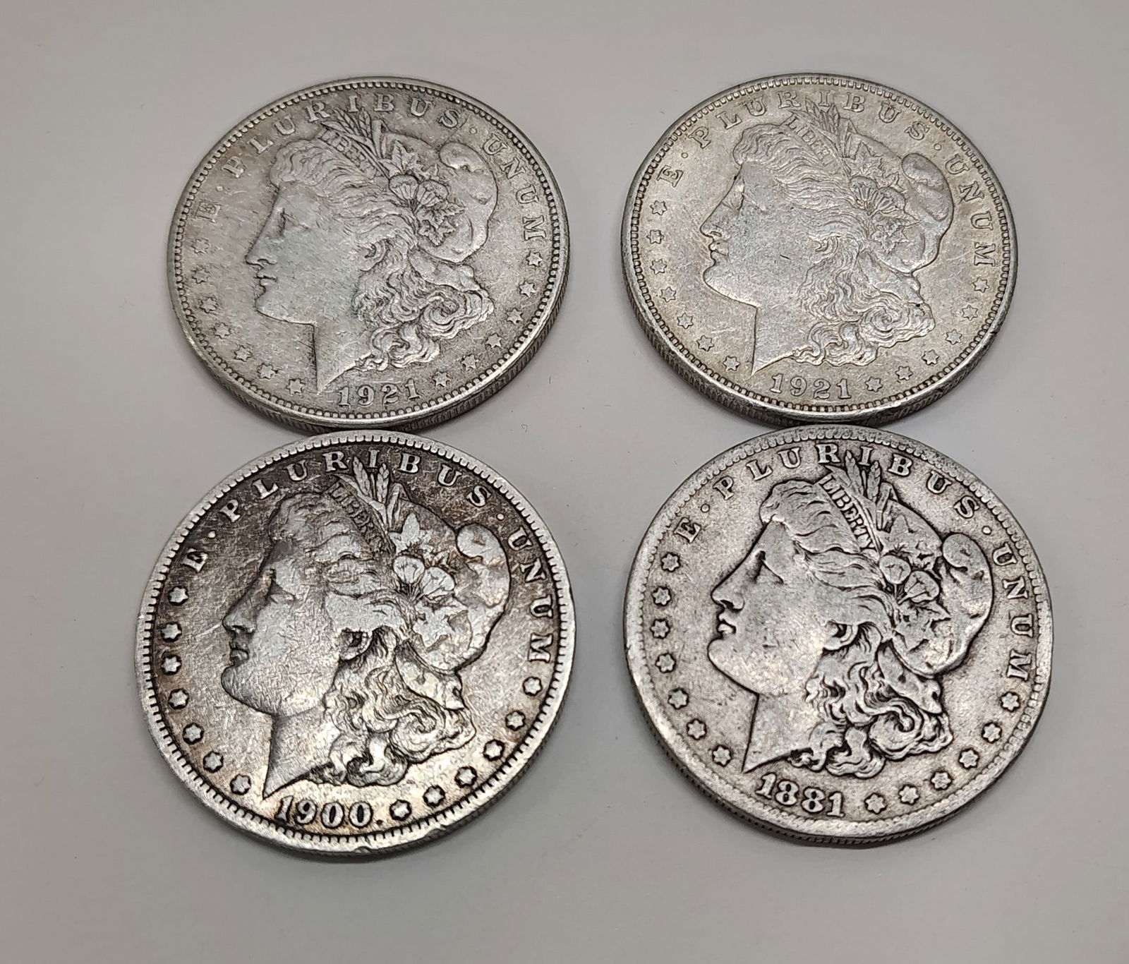 (4) Morgans